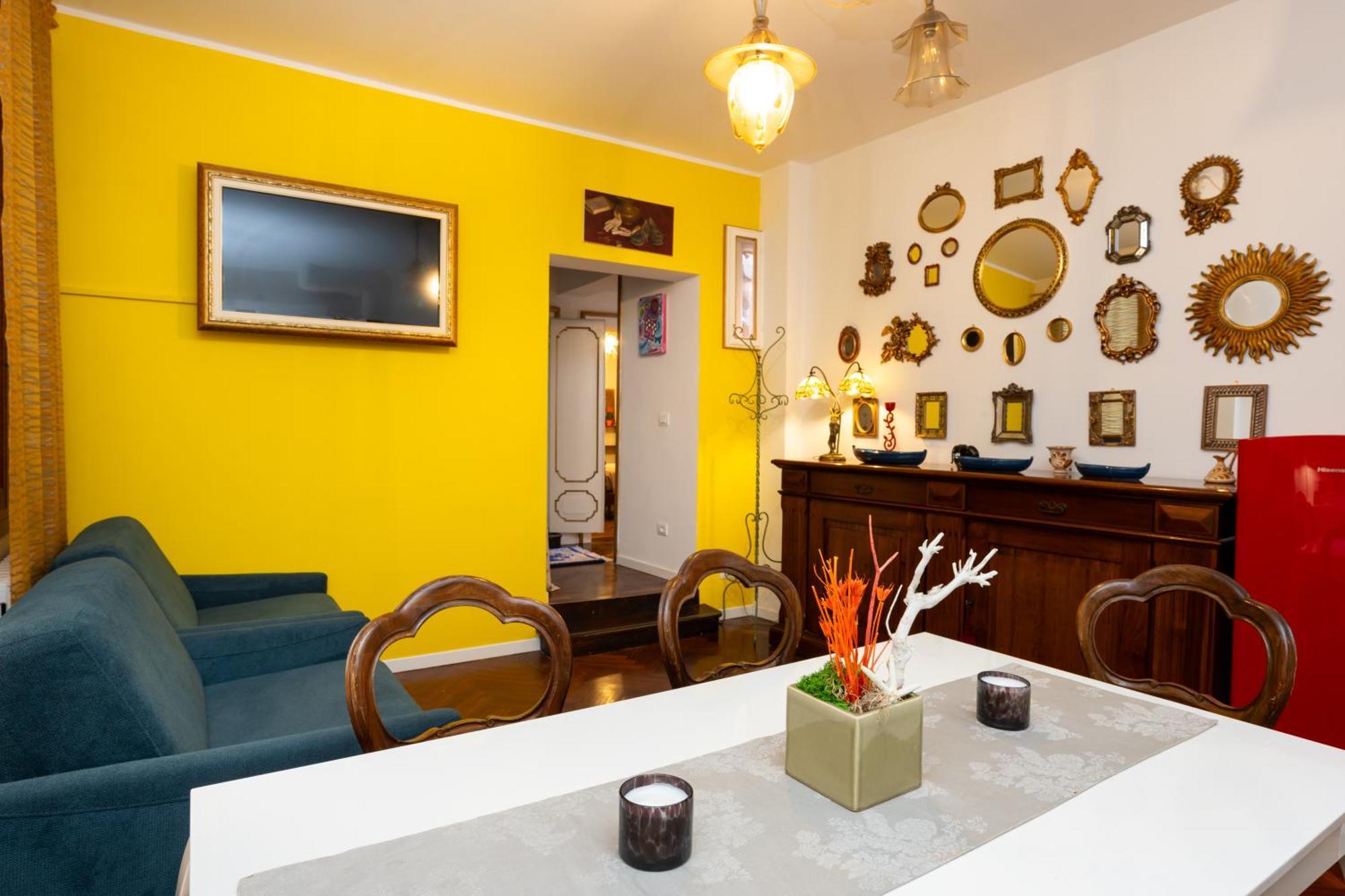 By Rialto Apartamento *
